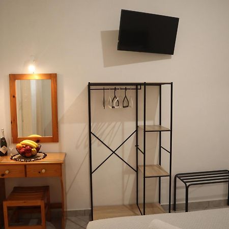 Pension St.George Rooms & Studios Perivolos Zewnętrze zdjęcie