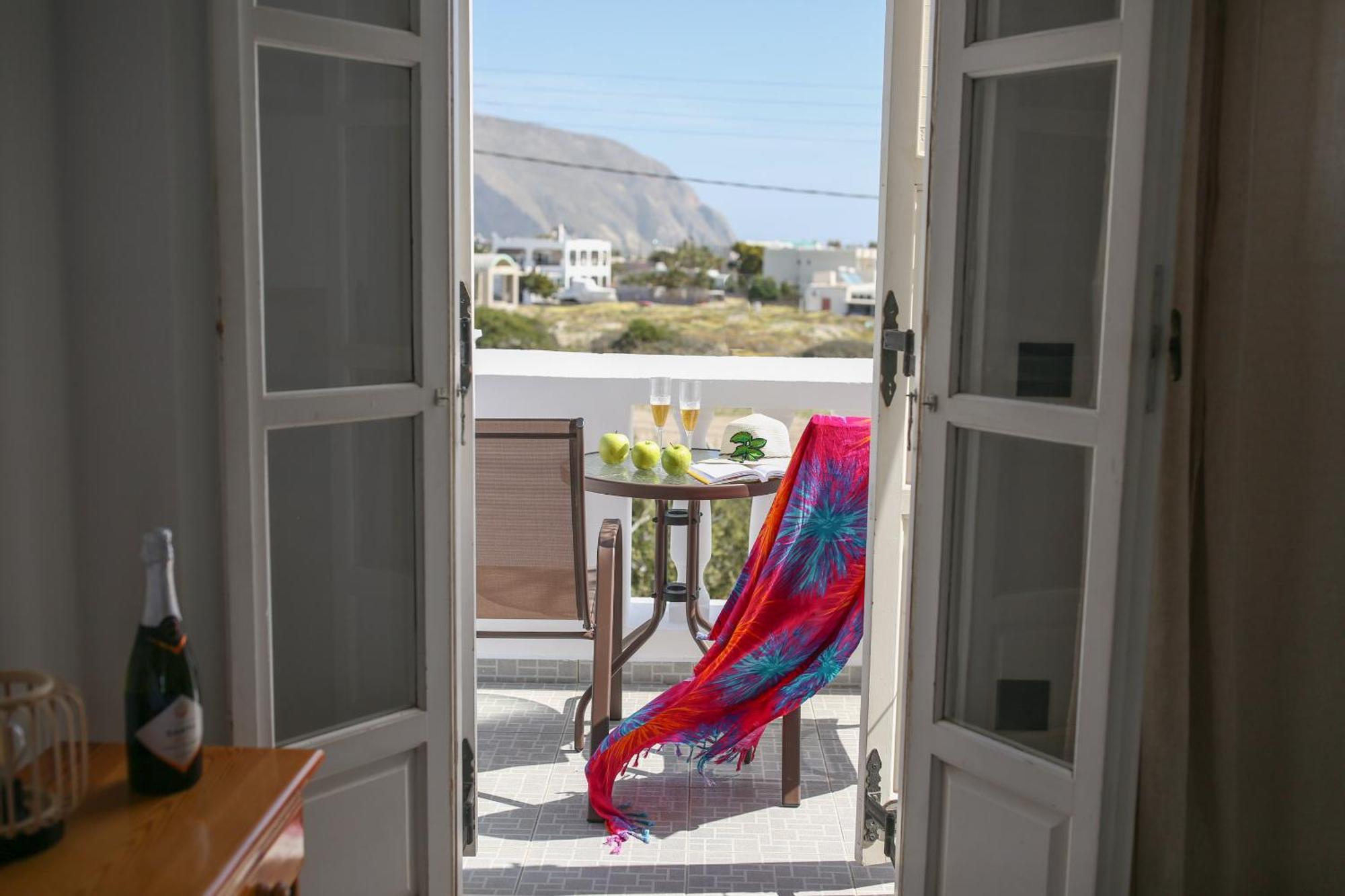 Pension St.George Rooms & Studios Perivolos Zewnętrze zdjęcie